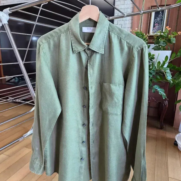 [BUNJANG] Uniqlo Khaki Premium Linen Shirt / 유니클로 카키 프리미엄 린넨 셔츠 M(마 100%)