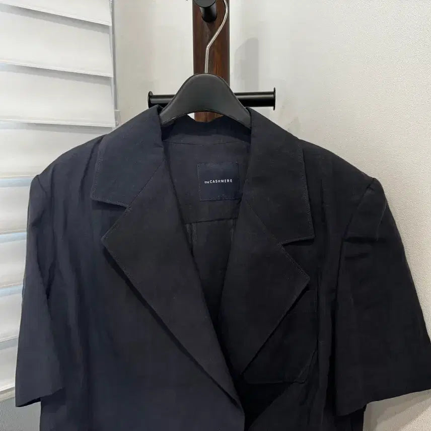 [BUNJANG] The Cashmere Linen Short-Sleeve Cropped Jacket / 더캐시미어 린넨 반팔 크롭 자켓