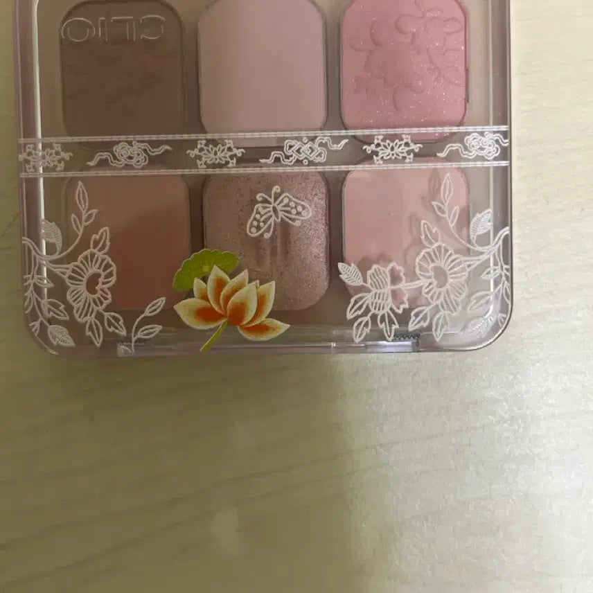 [BUNJANG] CLIO Pro Layering Palette & Dear A Blusher & Holika Holika Eye Shadow Bundle Set / 봄웜)화장품 판매
