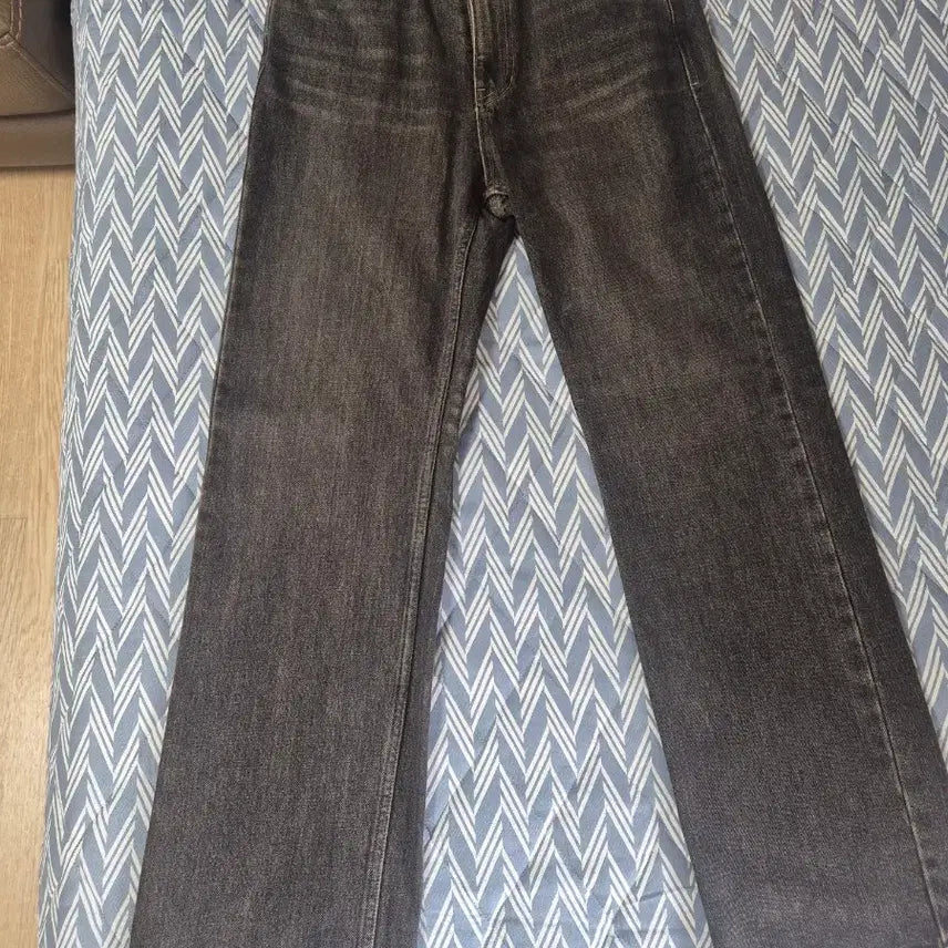 [BUNJANG] Wooyoungmi New Straight Jeans / 우영미 뉴 스트레이트 진