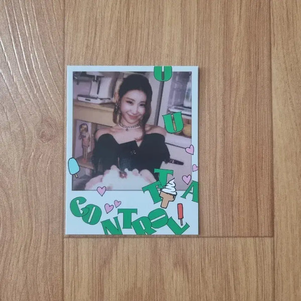 [BUNJANG] ITZY Chaeryeong LOCO Polaroid (Repro) / 있지 ITZY 크인럽 LOCO 로코 채령 폴라로이드 (짭폴)
