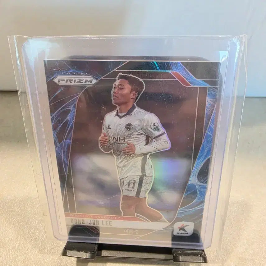 [BUNJANG] K League Prism Lee Dong-jun Genesis Card / K리그 프리즘 김천상무(현 전북현대) 이동준 제네시스 판매합니다