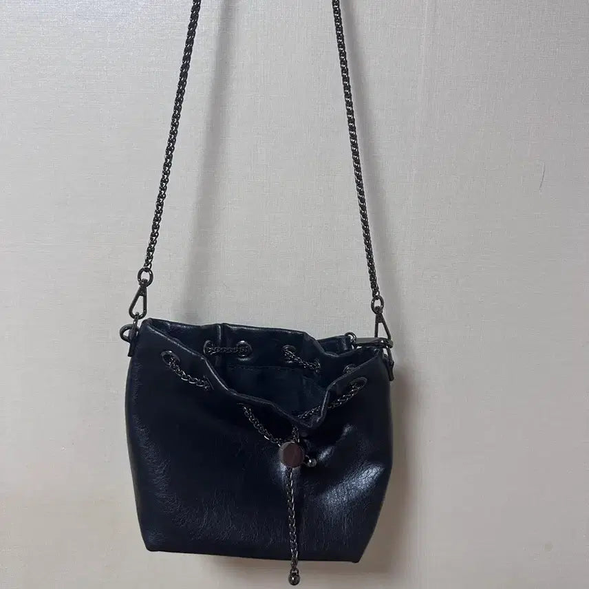 [BUNJANG] Mixxo Bucket Chain Bag / 새제품) 미쏘 버킷 체인백 팔아요