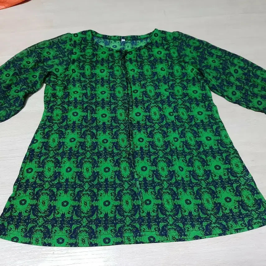 [BUNJANG] Green Pattern Blouse XL / 초록 패턴 블라우스 XL