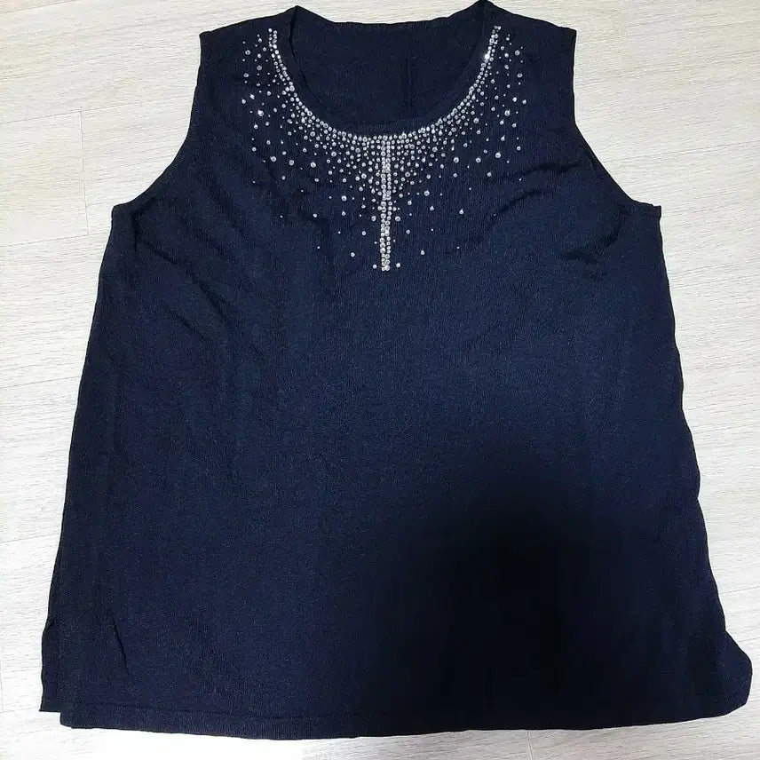 [BUNJANG] Black Beaded Knit Sweater - Size 95 / 새상품 새것 블랙 비즈 장식 니트 95