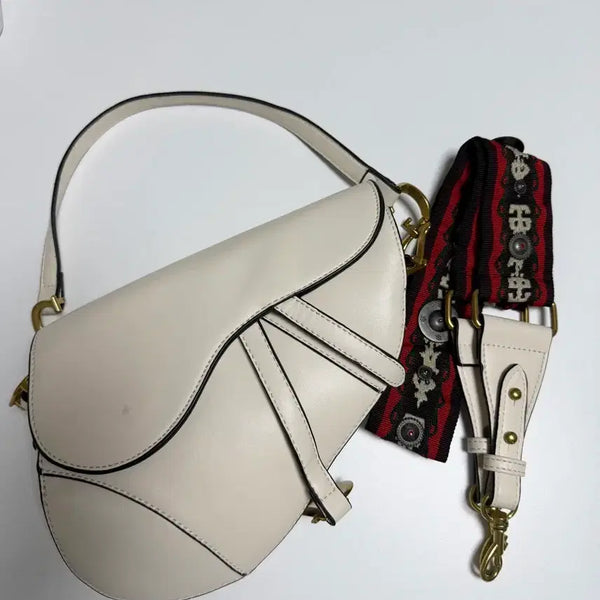 [BUNJANG] Ivory Shoulder Bag / 아이보리숄더백