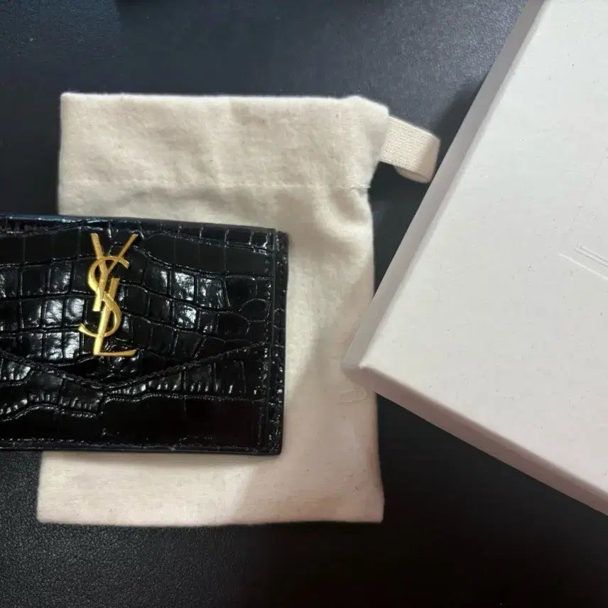[BUNJANG] Saint Laurent Uptown Croc Embossed Shiny Leather Card Case / 로커다일 엠보스드 샤이니 가죽 소재의 UPTOWN 카드 케이스