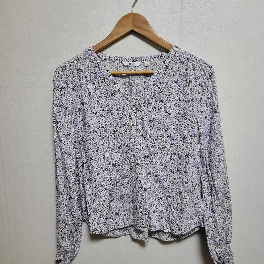 [BUNJANG] Uniqlo Blouse Size S / 유니클로 블라우스