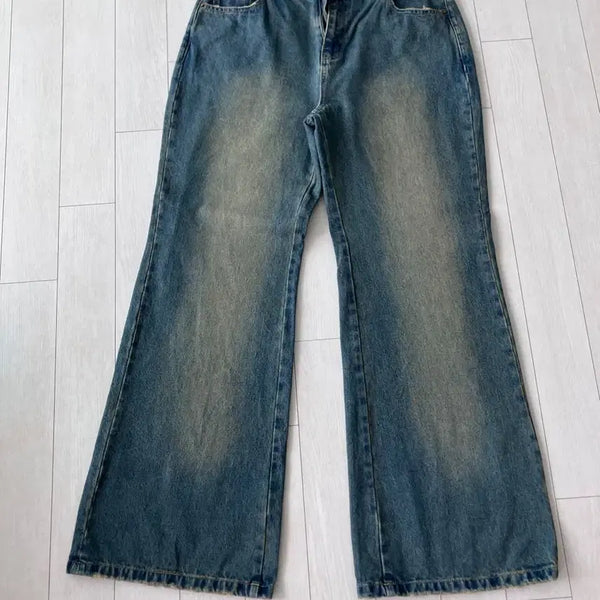 [BUNJANG] Noir Pleats Bootcut Denim Pants / 노이어 플레어진 부츠컷 데님 팬츠