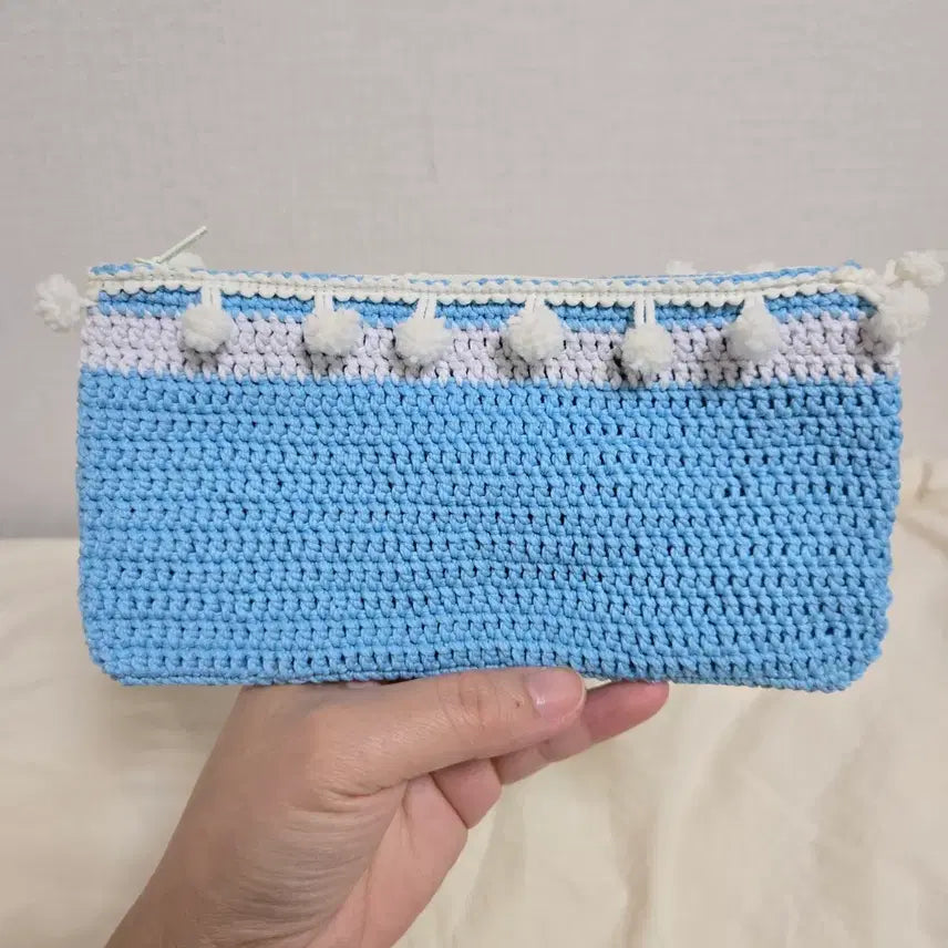 [BUNJANG] Handmade Knit Pouch Wallet with Pom-Pom / 수제 뜨개파우치 블화이트폼 다용도 파우치 지갑