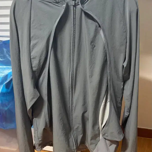 [BUNJANG] Sansan Gear Windbreaker Size 4 / 산산기어 바람막이4 사이즈