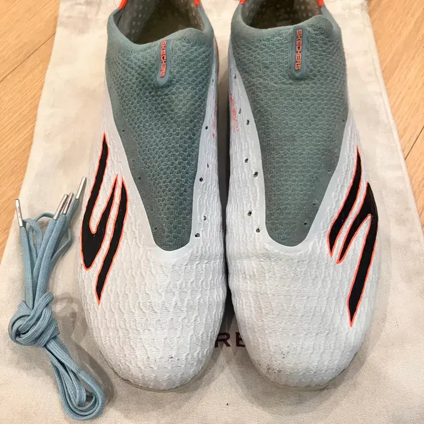 [BUNJANG] Skechers Soccer Cleats Size 280 / 스케쳐스 축구화 280