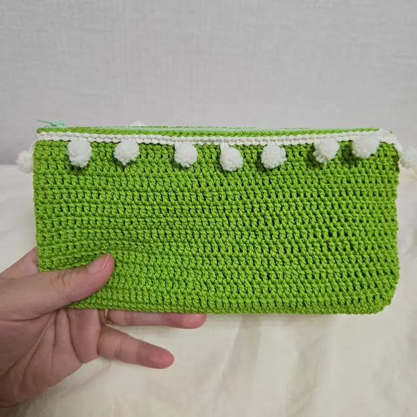 [BUNJANG] Handmade Pouch Green Pom-Pom Cosmetic Pouch/Pencil Case / 수제 뜨개파우치 그린폼 다용도 파우치 지갑