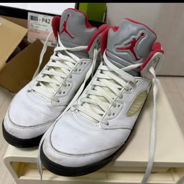 [BUNJANG] Nike Air Jordan 5 Retro Fire Red Silver Tongue / 나이키 에어조던 5 레트로 파이어 레드 실버텅