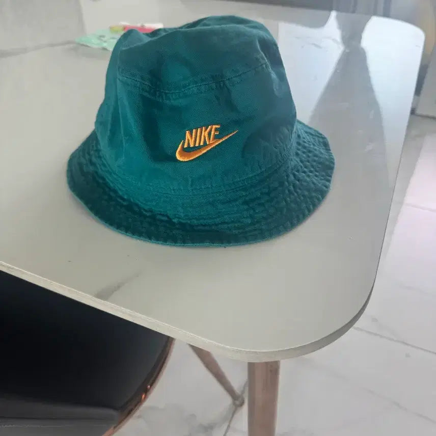 [BUNJANG] Nike Apex Bucket Hat (Green, L) & Denim Bucket Hat (Grey, M/L) - Bundle / 나이키 버킷햇 그린 라지+그레이 일괄판매