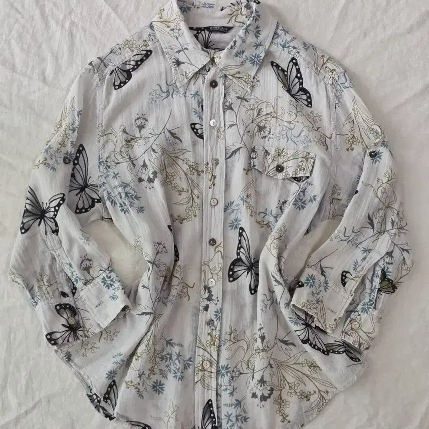 [BUNJANG] MOUTH valley Butterfly Pattern Blouse / MOUTH valley 나비 패턴 블라우스 일본빈티지