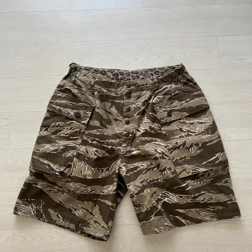 [BUNJANG] Spectator Slow Man Utility Shorts / 스펙테이터 느린양반 유틸리티 쇼츠