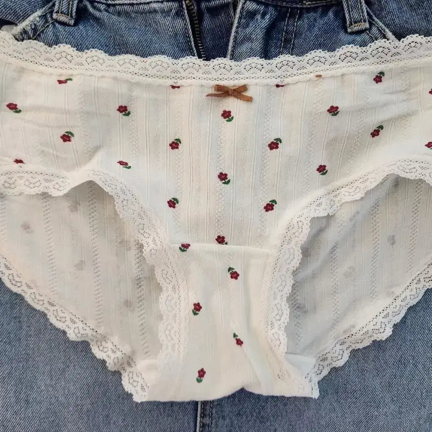 [BUNJANG] Floral Lace Women's Panties / (중고) 꽃무늬 레이스 여성팬티 속옷