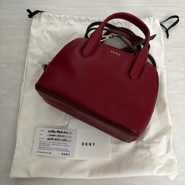 [BUNJANG] DKNY Mini Crossbody Bag / [오늘만]크로스백 DKNY