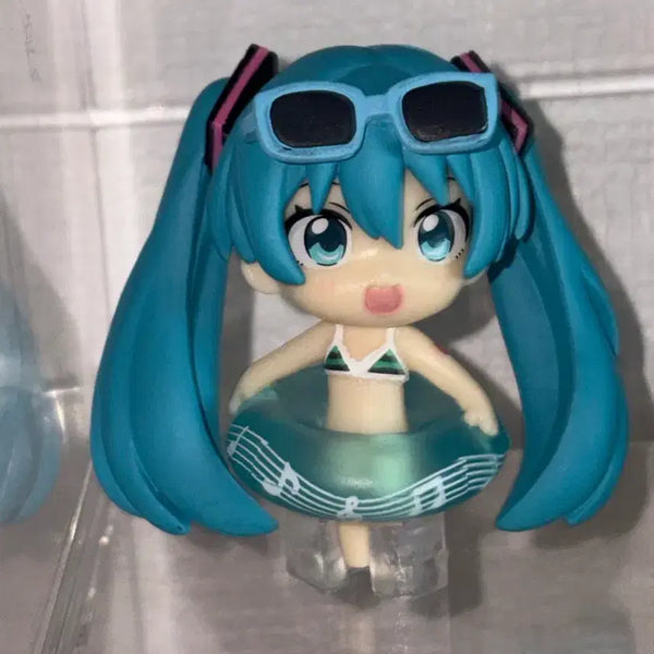 [BUNJANG] Hatsune Miku "Let's Go Swimming" Figure Gacha (Original Miku) / 하츠네 미쿠 다 함께 수영장 피규어 가챠 (오리지널 미쿠)
