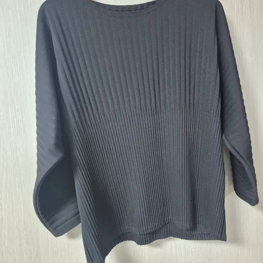 [BUNJANG] Pleats Me Pleats Blouse Black Pleats Knit / (23년) 플리츠미 블라우스 플리츠블라우스 블랙 플리츠니트
