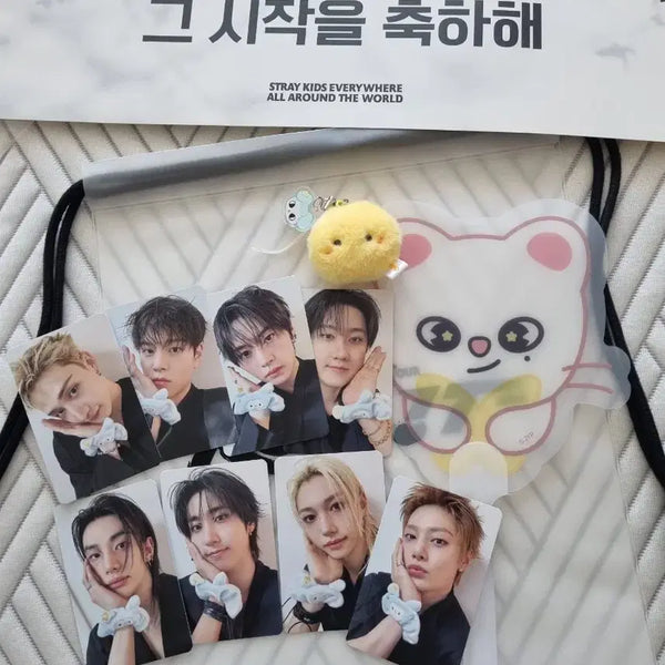 [BUNJANG] Stray Kids Run It Concert Entrance Gift Full Set (Photocard, Fan, Keyring, Bag, Slogan) / 스트레이키즈 콘서트 입장 기프트 굿즈 풀세트 지니렛,뽁아리