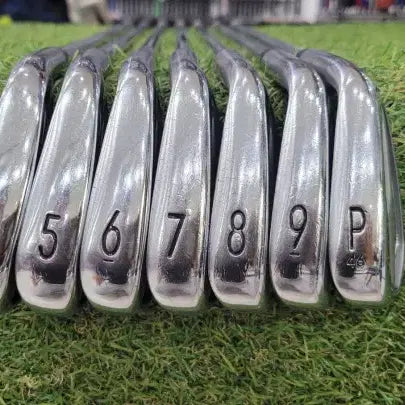 [BUNJANG] Titleist T100 7-Piece Iron Set Dynamic Gold S300 (Right-Handed, Stiff Flex) / 877131 타이틀리스트 T100 7개아이언 다골 S300 아쿠쉬네트정품