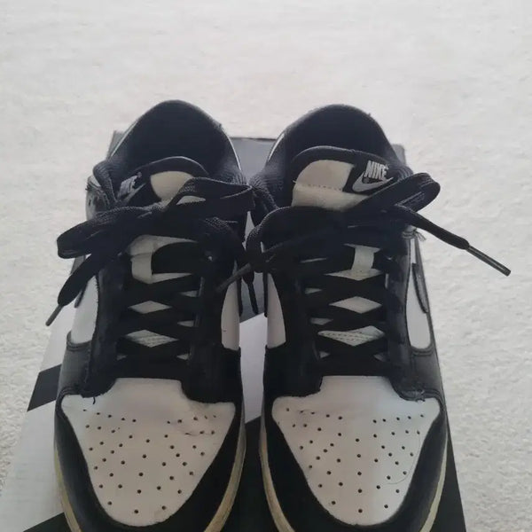 [BUNJANG] Nike Dunk Low Black and White Sneakers / 나이키범고래