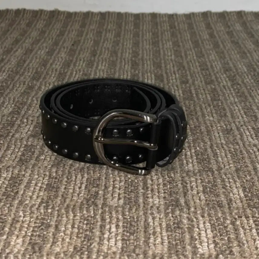 [BUNJANG] Studded Belt Black / 새상품 스터드 벨트 블랙