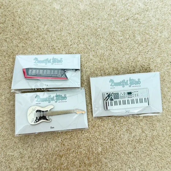 [BUNJANG] Xdinary Heroes Instrument Badge Set / 엑스디너리히어로즈 엑디즈 악기 뱃지 양도