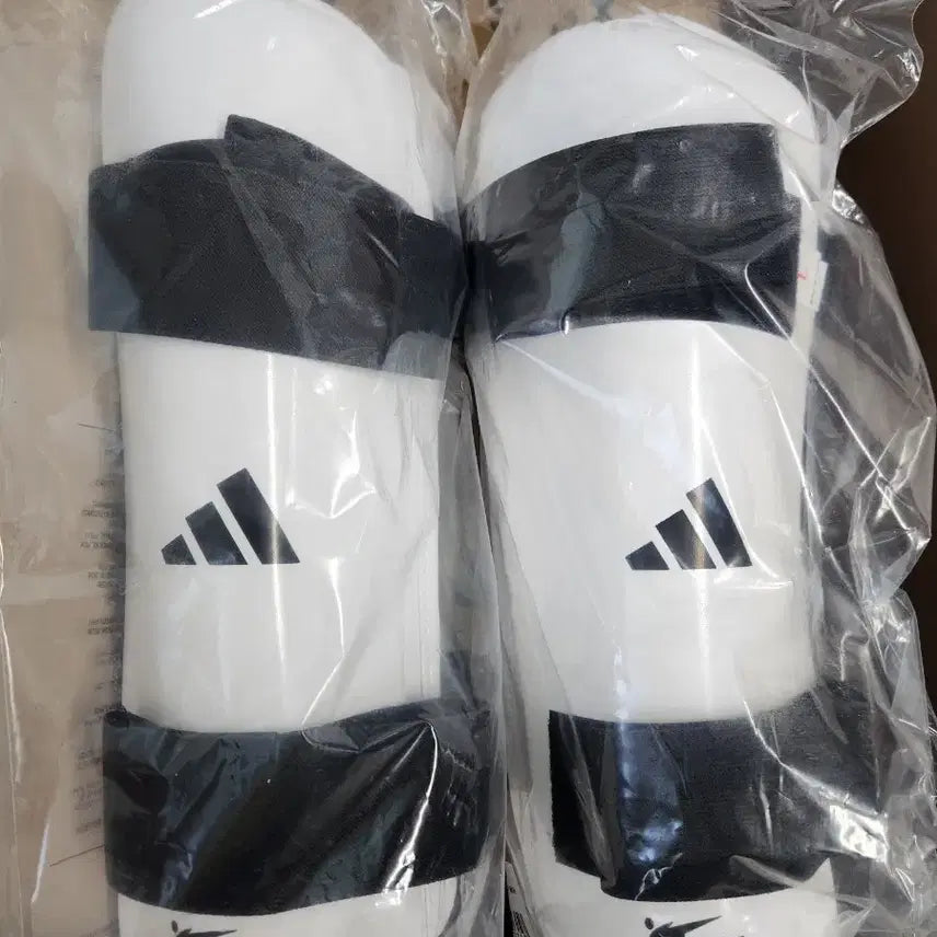 [BUNJANG] Adidas Taekwondo Shin Guards L / 아디다스  태권도 정강이(다리)  보호대 (새제품)
