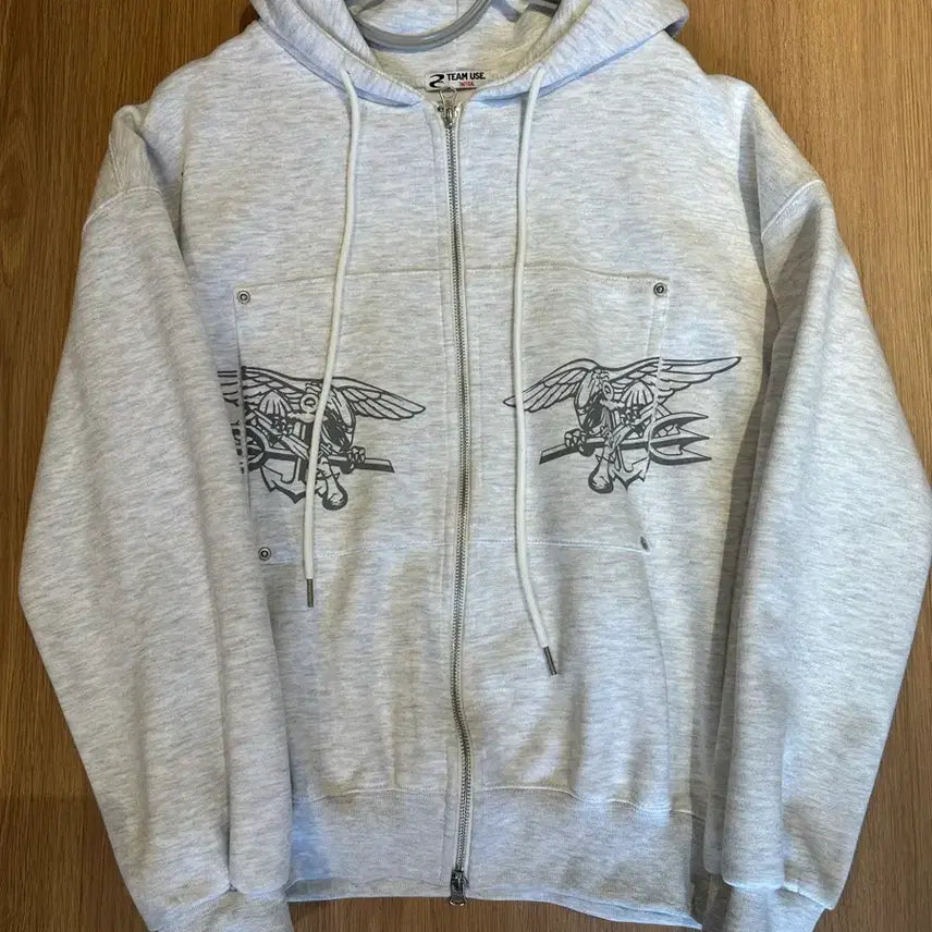 [BUNJANG] What's the Use Team Use Navy Seal Hoodie Zip-up Navy L / 왓츠더유즈 팀유즈 네이비씰 후드집업 백염 L