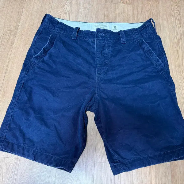 [BUNJANG] Abercrombie & Fitch Navy Cotton Washed Shorts (Size 32) / 아베크롬비 반바지