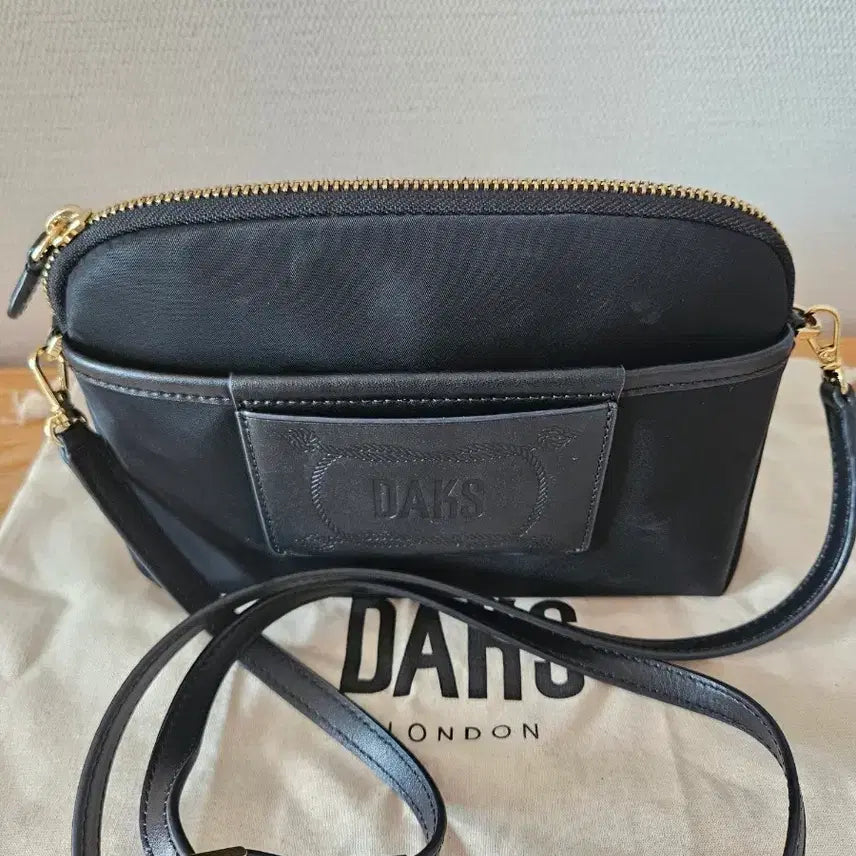 [BUNJANG] Daks Black Crossbody Bag / 닥스 블랙크로스백