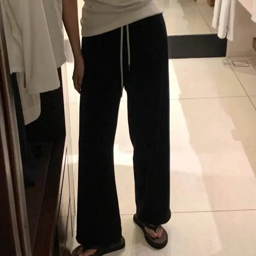 [BUNJANG] Liter Lounge Air Straight Pants Black / 리터 라운지 에어 스트레이트 팬츠