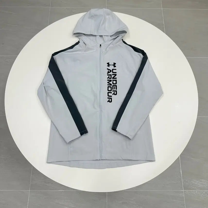 [BUNJANG] Under Armour Running Windbreaker Jacket XL / 언더아머 러닝 바람막이 자켓 XL
