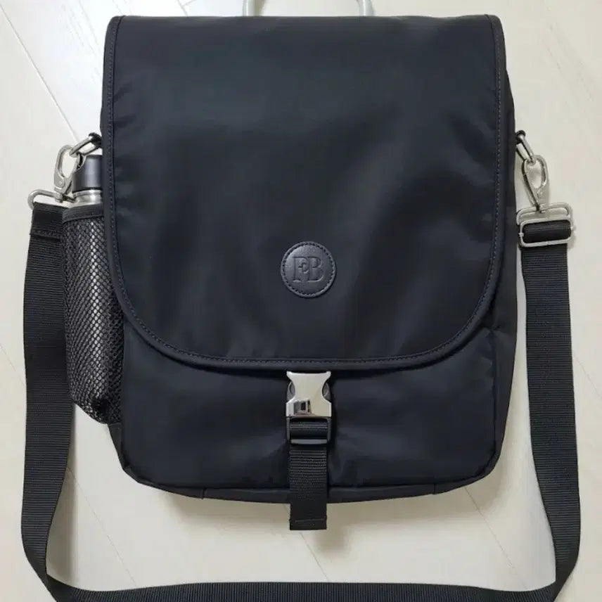 [BUNJANG] Black Nylon Shoulder Bag / 숄더백 블랙