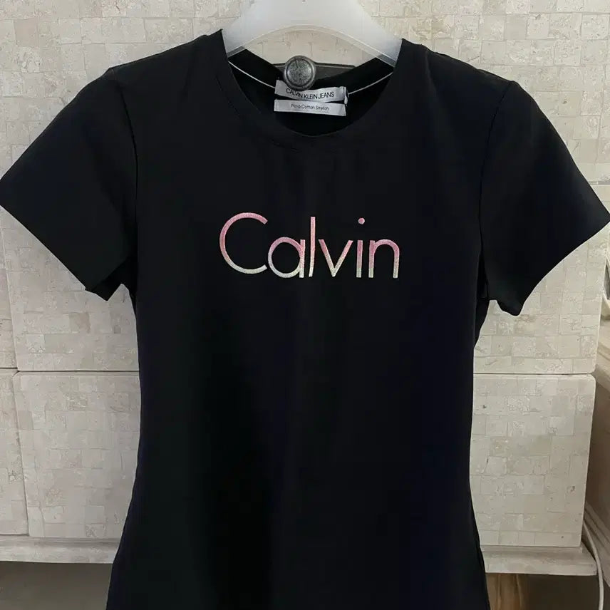 [BUNJANG] Calvin Klein T-shirt / 캘빈클라인 반팔티