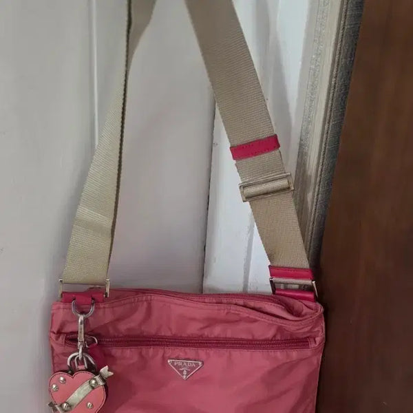 [BUNJANG] Prada Pocono Nylon Crossbody Bag Pink / 프라다 포코노 나일론 핑크 크로스백(마지막)