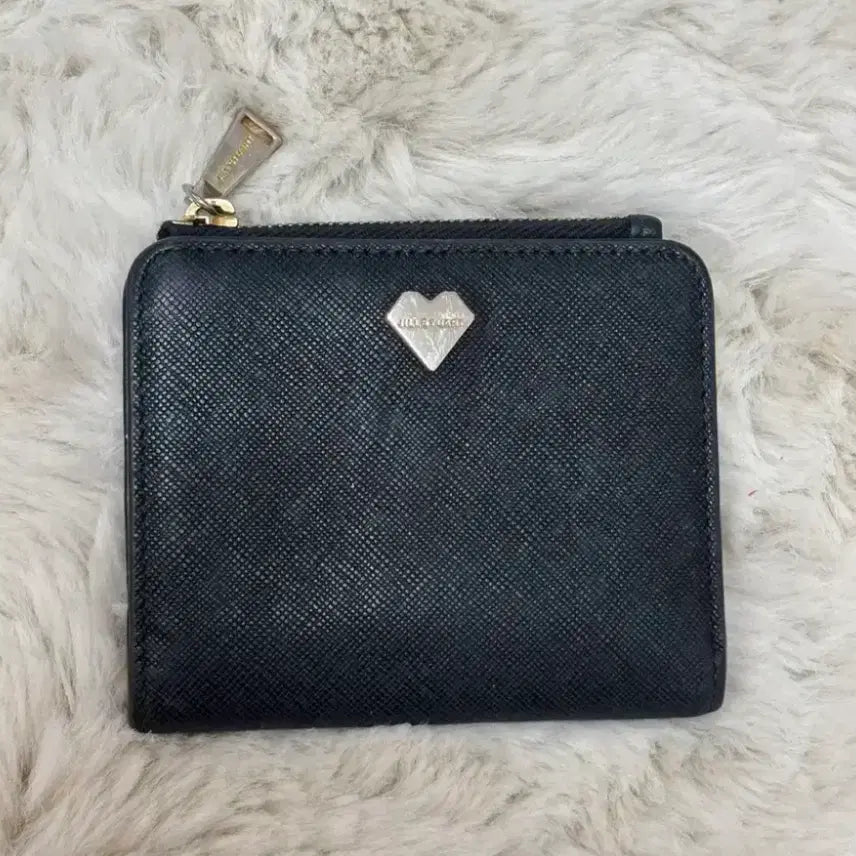 [BUNJANG] JILLSTUART Black Bi-fold Wallet Heart Logo / 질스튜어트 블랙 반지갑 하트 로고