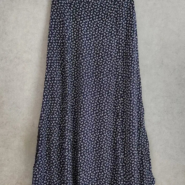 [BUNJANG] Flower Pattern Long Skirt (Size 55) / 플라워 패턴 롱 스커트 55