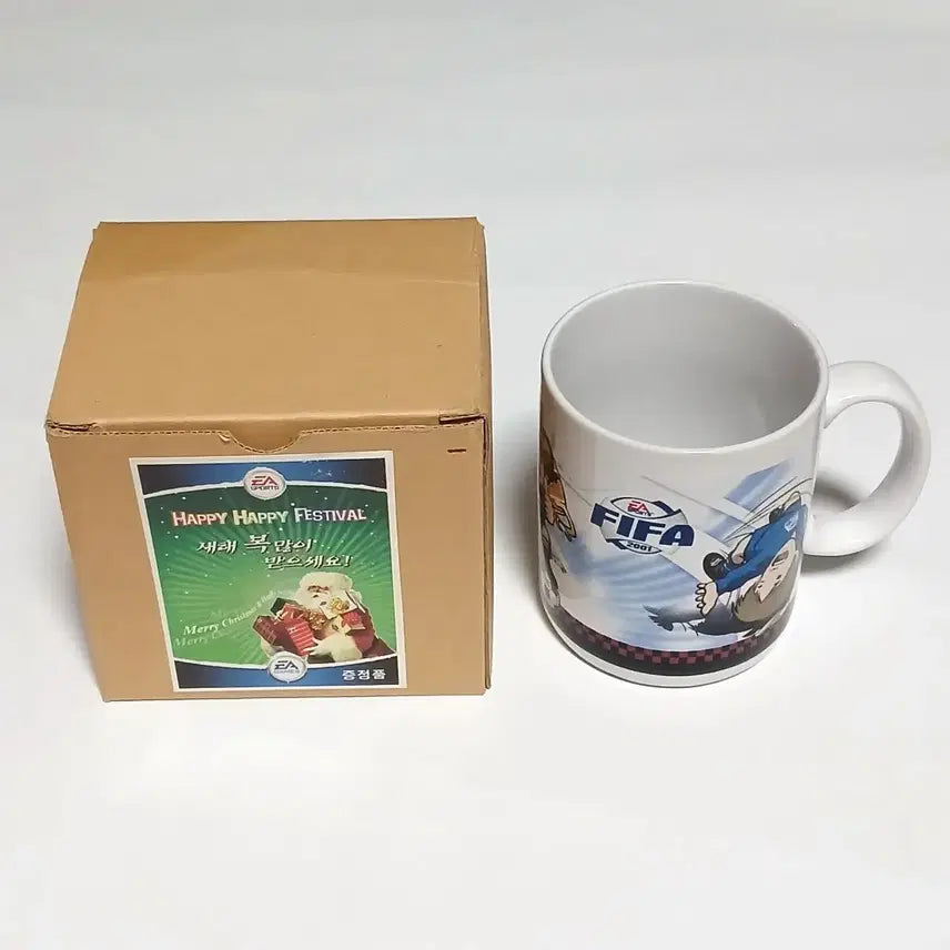 [BUNJANG] FIFA 2001 Mug Classic Game Collectible Suwon Samsung Go Jong-soo Football Goods / 피파 2001 머그컵 고전게임 수집품 옛날 수원삼성 고종수 축구굿즈