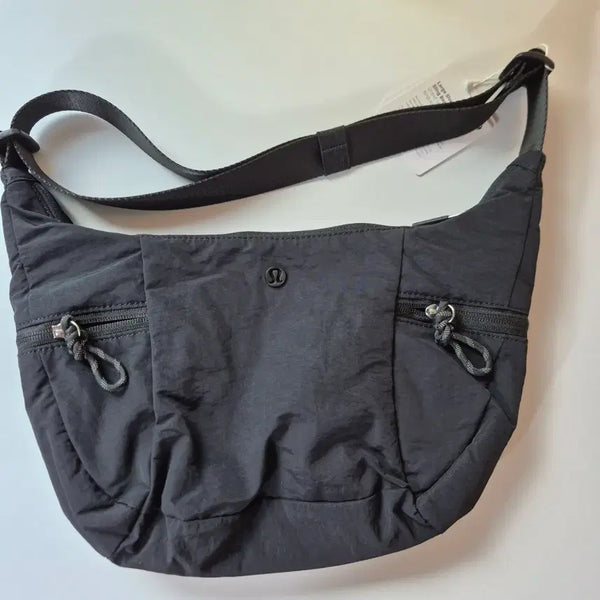 [BUNJANG] Lululemon Slouchy Sling Bag 6L Black / 룰루레몬 슬라우치 슬링백 6l 블랙