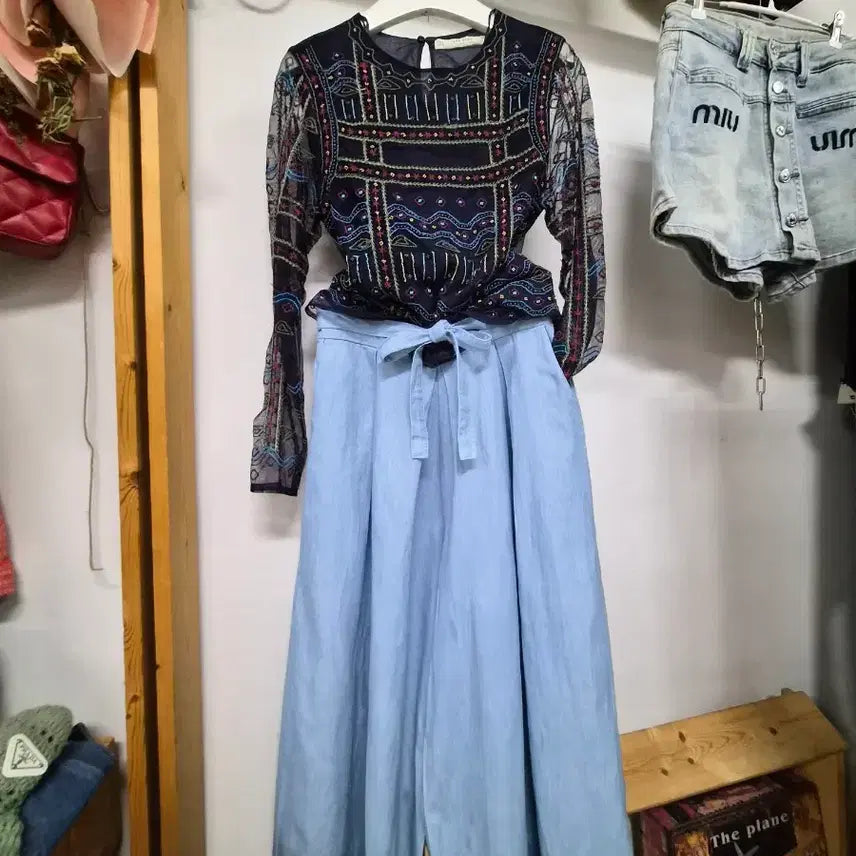 [BUNJANG] Zara Beaded Embroidery Blouse M, Esmara Wide Pants / 자라 비즈자수 블라우스. 잇미샤 와이드 팬츠
