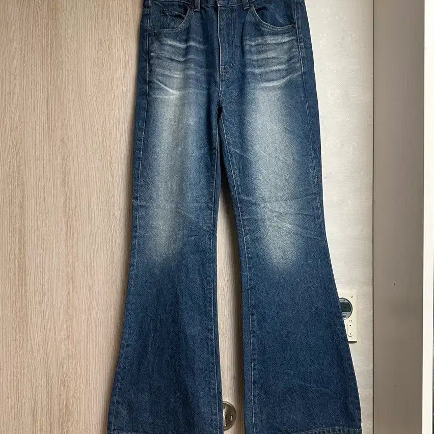 [BUNJANG] Elwood Jeanne Flare Denim - French Blue / [44] 엘무드 잔느 플레어 데님