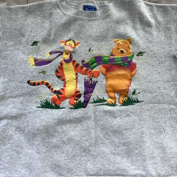 [BUNJANG] Disney Winnie the Pooh 50/50 Sweatshirt / 디즈니 곰돌이 푸 스웻셔츠 50/50 맨투맨