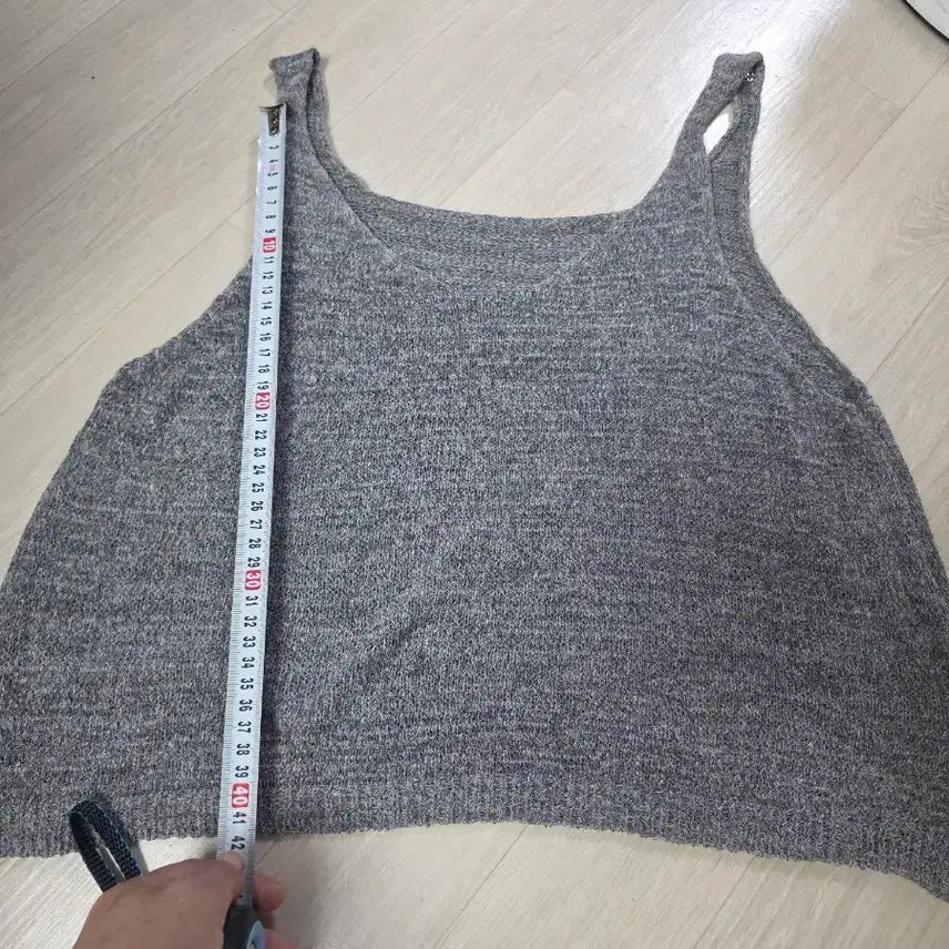 [BUNJANG] Sleeveless Knit Top - Grey / 민소매 니트 그레이