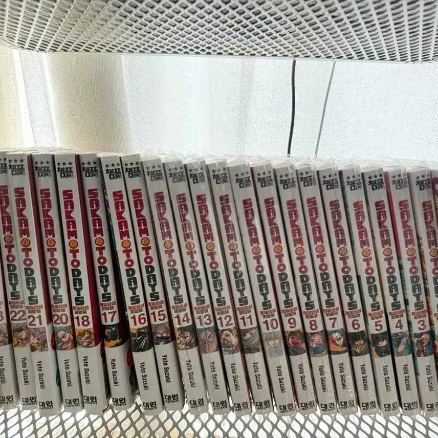 [BUNJANG] Sakamoto Days Manga Volumes 1-3, 8-9 / 사카모토데이즈 만화책 양도