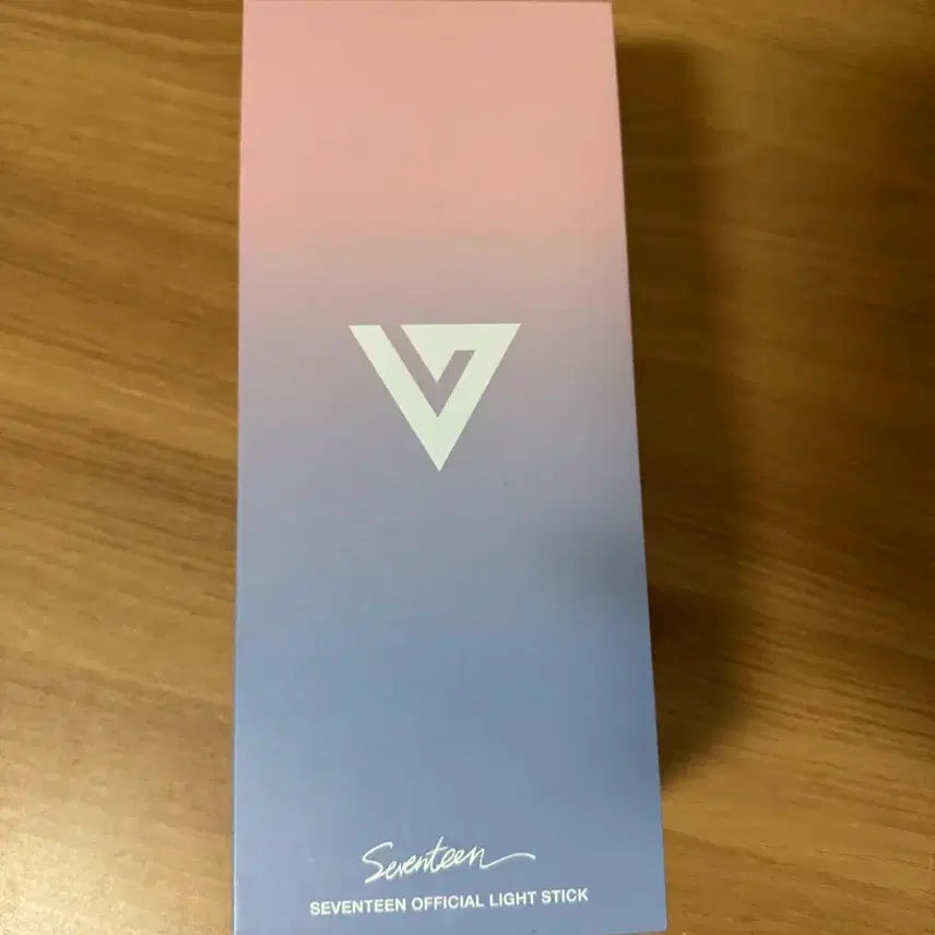 [BUNJANG] SEVENTEEN 1st Generation Cheering Stick 'Guro Bong' / 세븐틴 응원봉 1세대 구럿봉 미사용