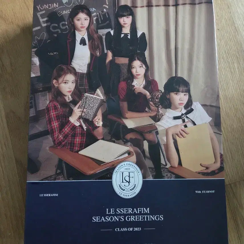 [BUNJANG] LE SSERAFIM 2023 Season's Greetings / 르세라핌 2023 시즌그리팅